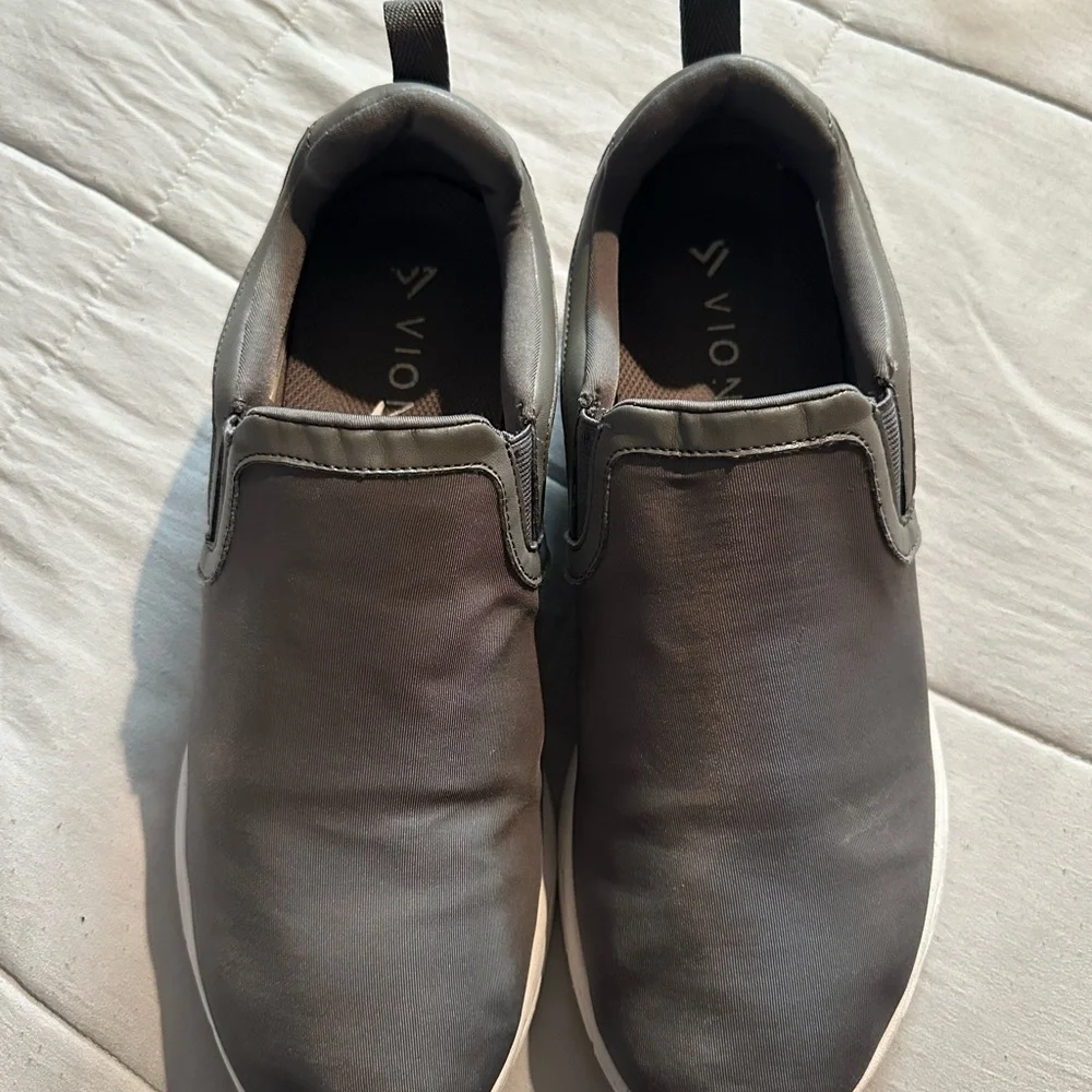 Vionic Gray Men's Slip-On Loafers